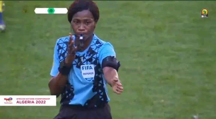 Coupe du monde des dames 2023: L'arbitre togolaise Amedomé Vincentia quitte le CHAN en Algérie pour un séminaire préparatoire à Doha