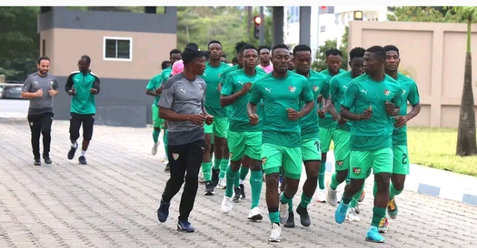 Qualifs CHAN Algérie 2023| Niger vs Togo : Jonas Kokou Komla et ses poulains sont arrivés à Cotonou ce jeudi