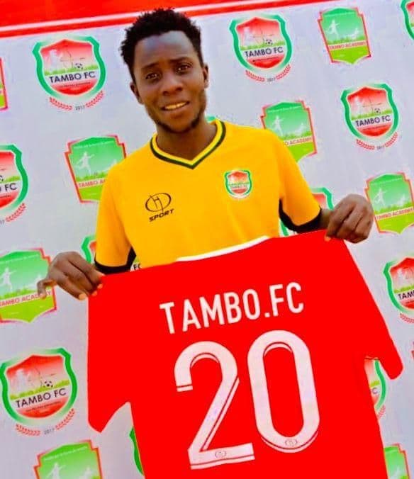 OFFICIEL ! Le jeune attaquant togolais Etchri Efoe Yao Gérard s'engage avec Tambo FC de Datcha 